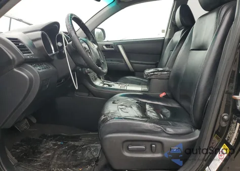 2012 Toyota Highlander Base z USA, uszkodzony, nr VIN 5TDBK3EH9CS159555